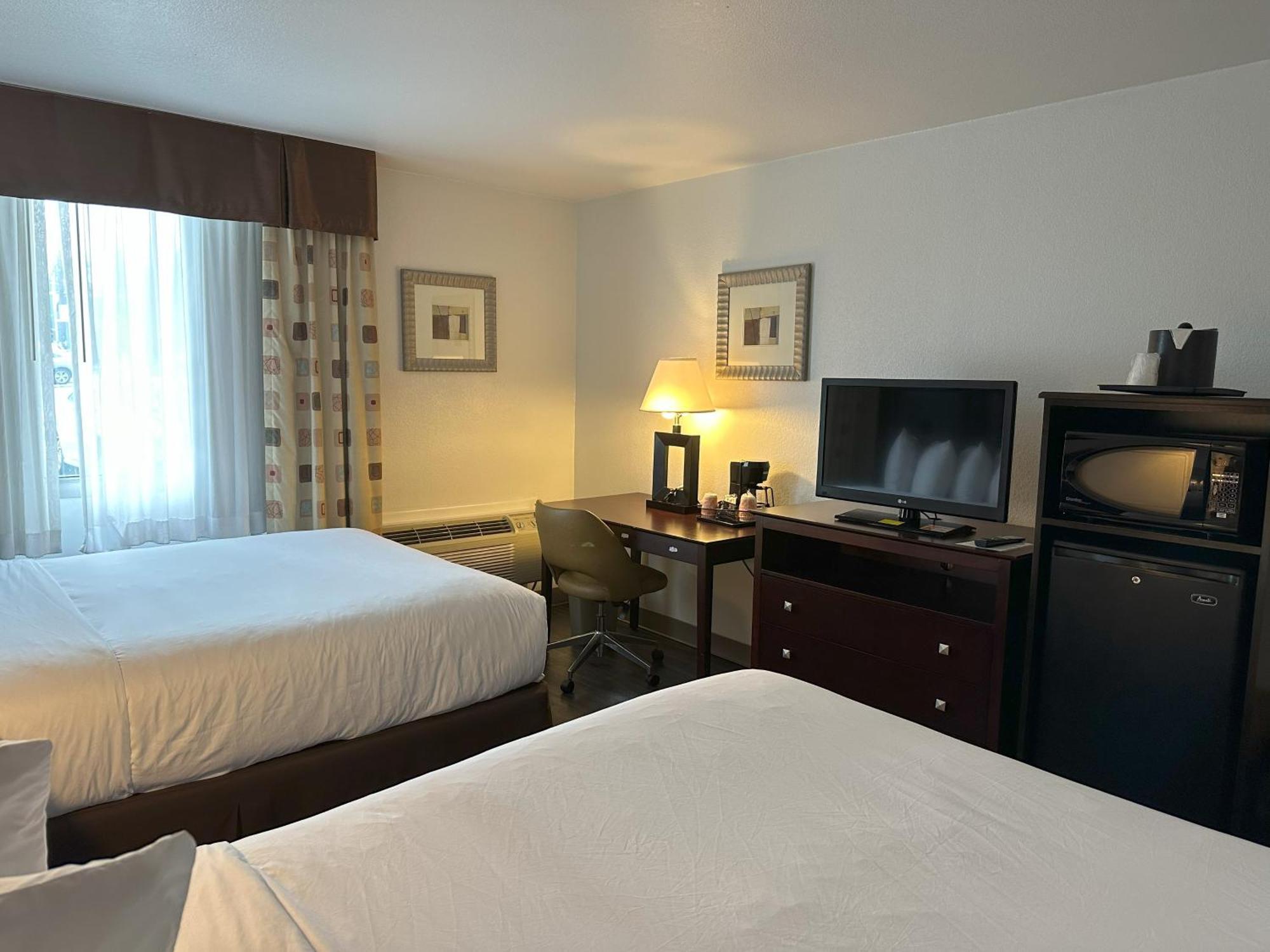 Quality Inn & Suites Everett Esterno foto