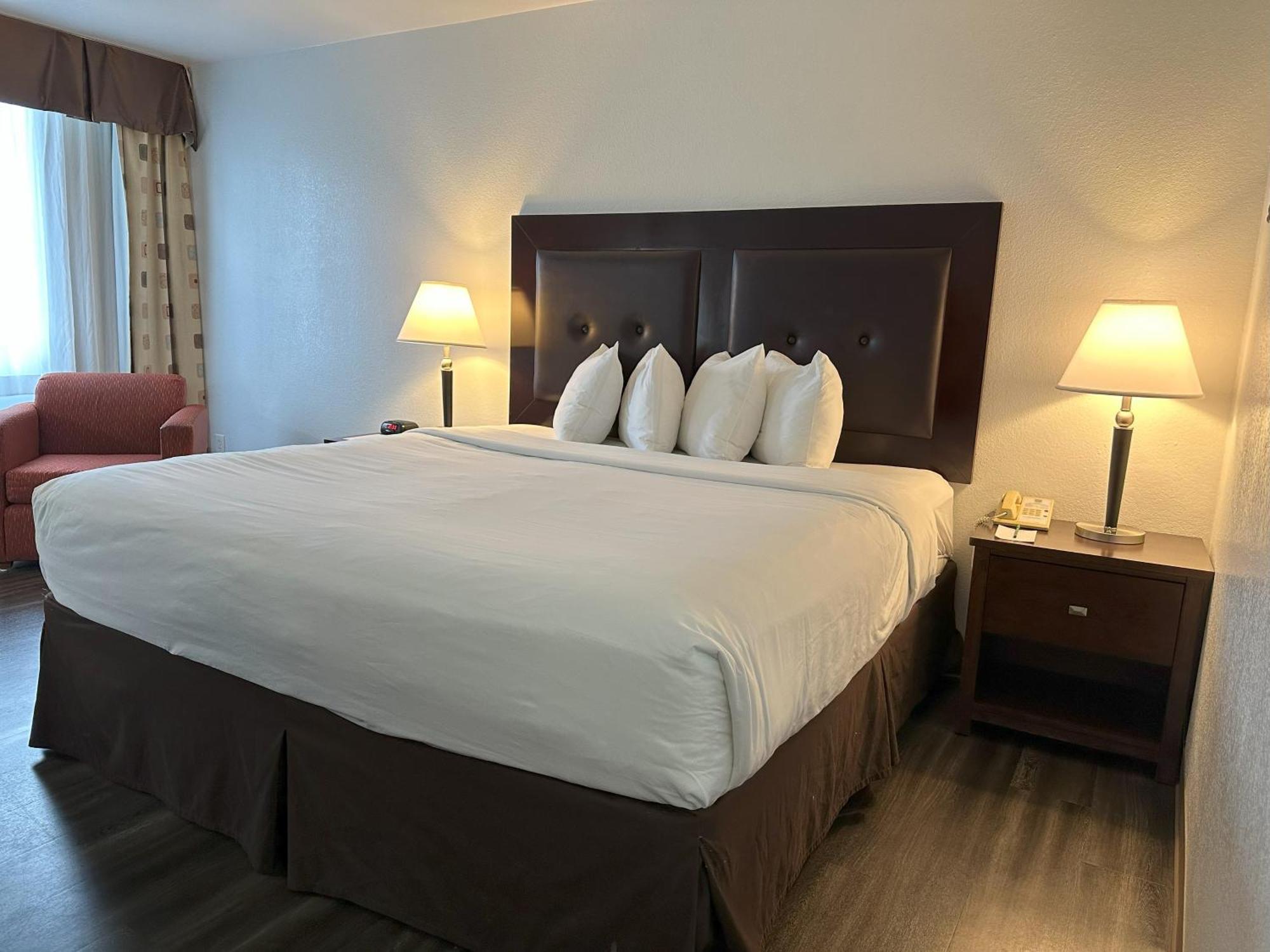 Quality Inn & Suites Everett Esterno foto