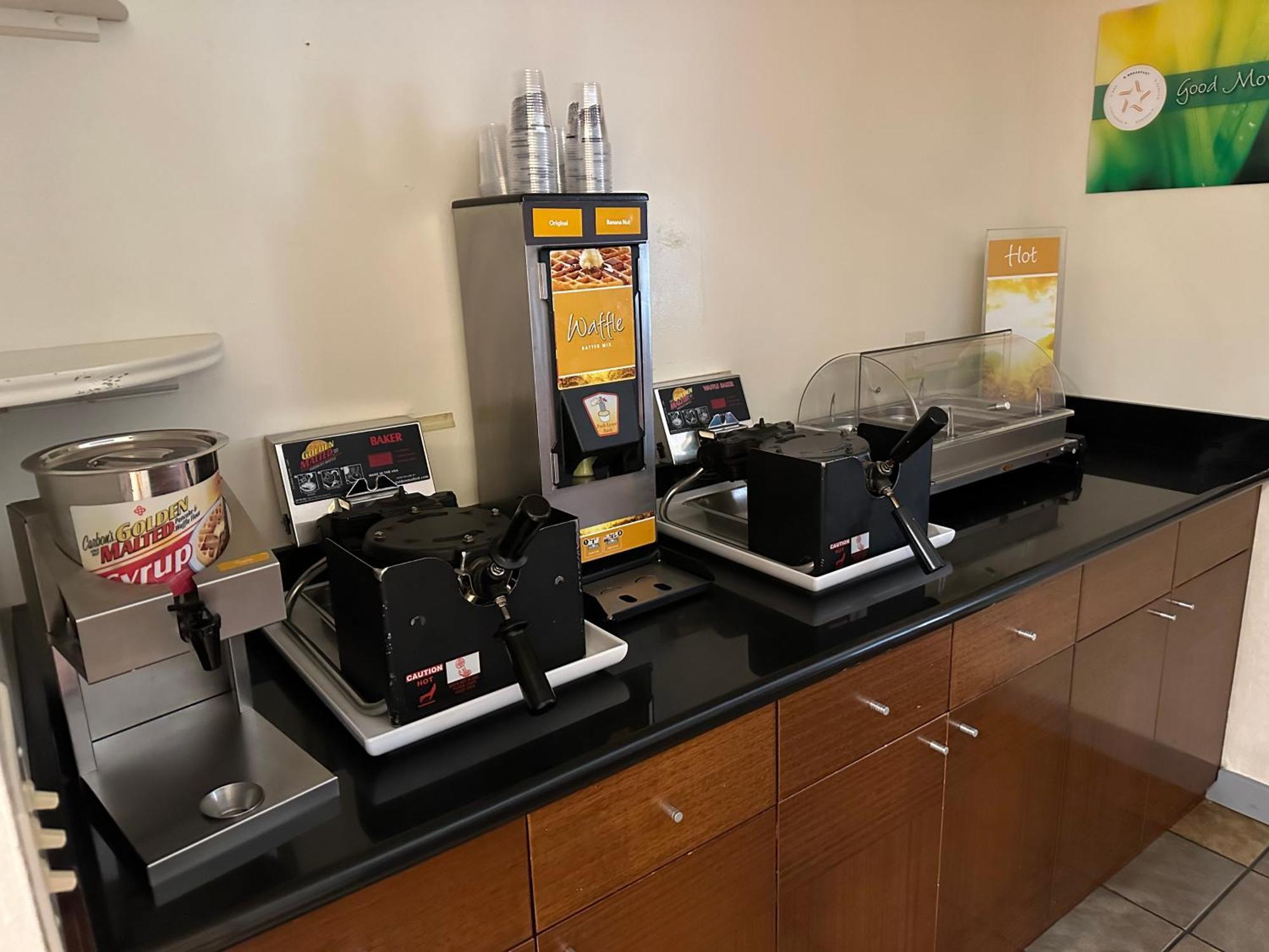 Quality Inn & Suites Everett Esterno foto