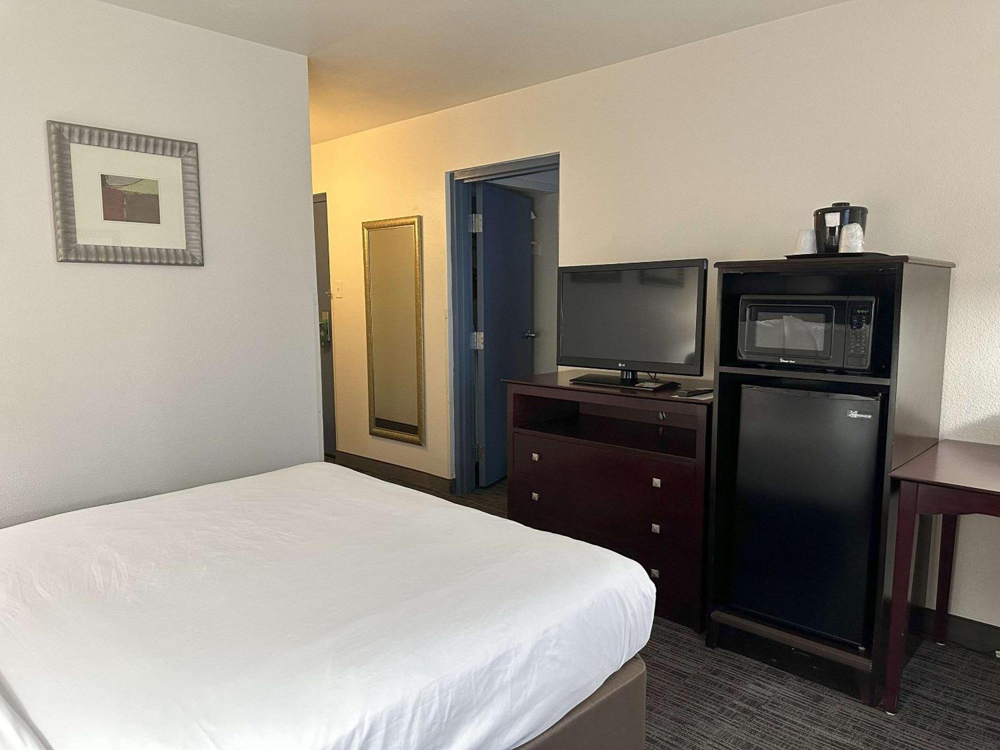 Quality Inn & Suites Everett Esterno foto