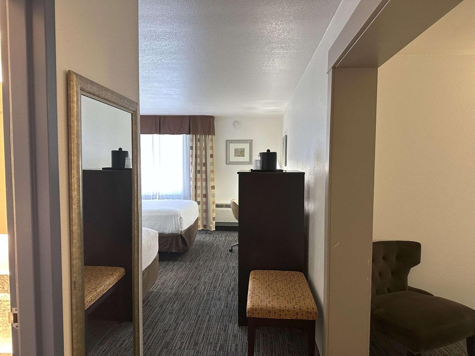 Quality Inn & Suites Everett Esterno foto